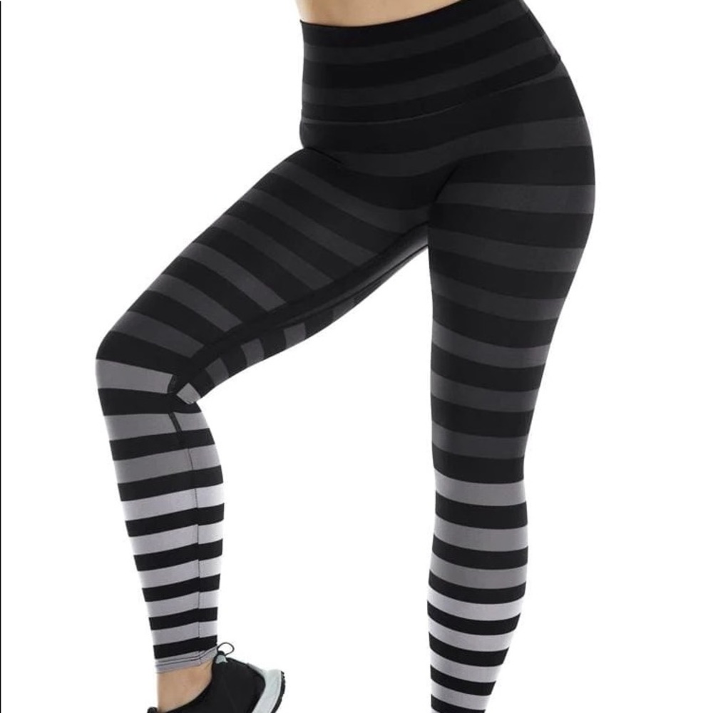 K-DEER Black and Gray Striped Leggings